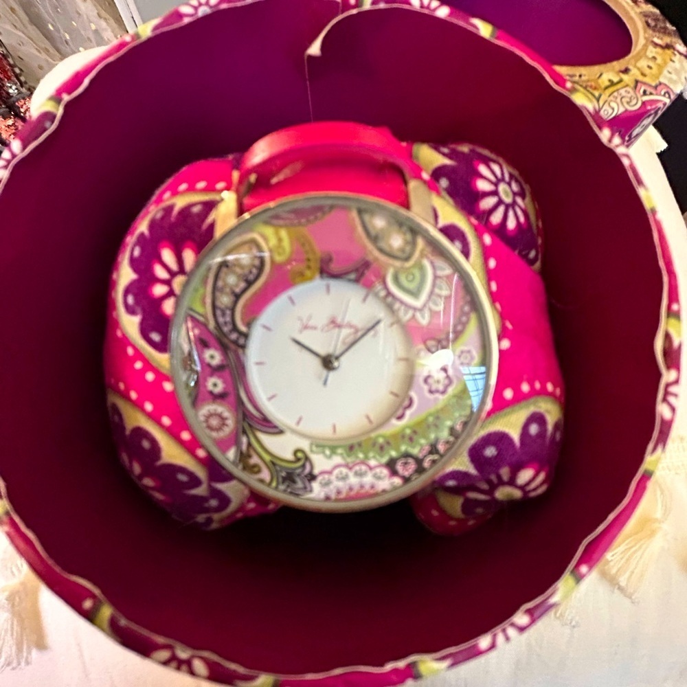 Vera‎ Bradley Pink Genuine Leather Glass face watch